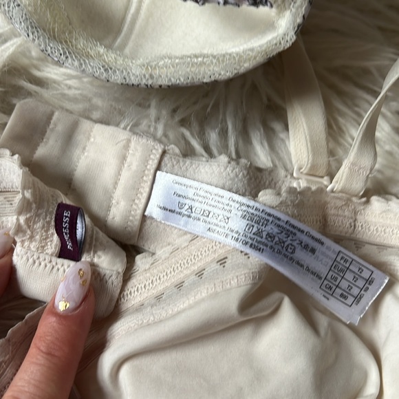 Lingerie Tops - small/medium (4 items) - Picture 14 of 14